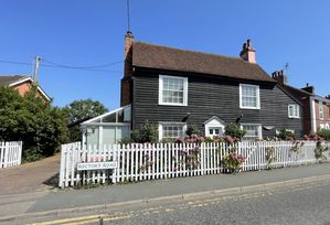 Rectory Road- click for photo gallery
